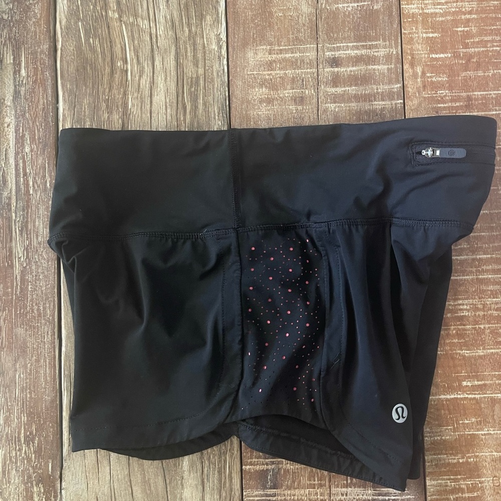 Lululemon Hot Hotty short